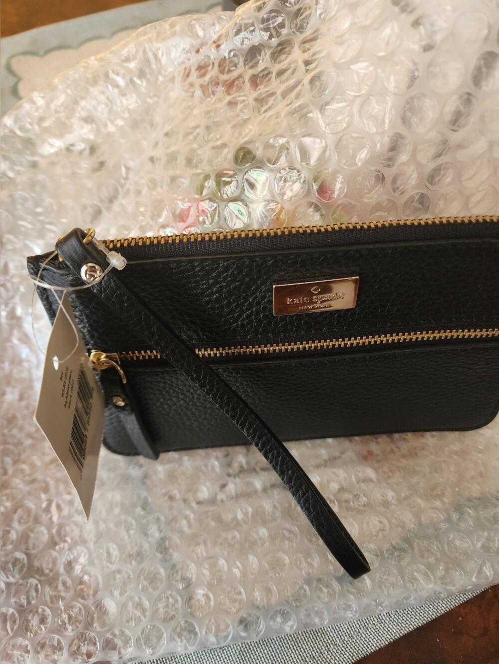 🖤NWT Kate Spade Black Pebbled Leather Wristlet - Picture 3 of 4